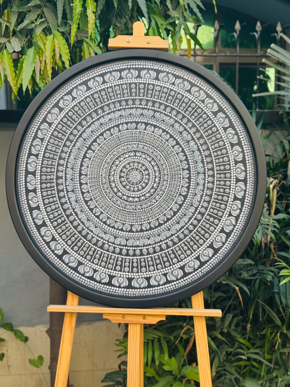 MOON LIGHT DREAM 28"-WITH FRAME
