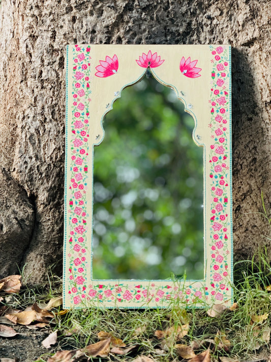 Lotus Belle 24" x 15"