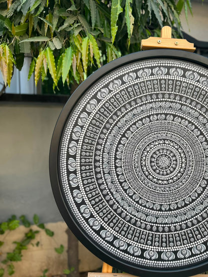 MOON LIGHT DREAM 28"-WITH FRAME